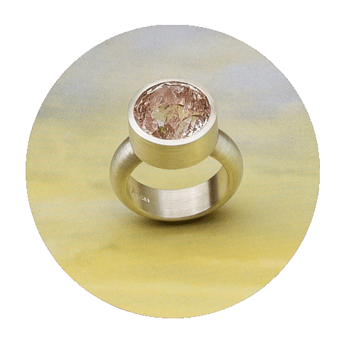 Ring - asymmetrischer Edelstein, Doublette: Fuchsit mit Rubin und Bergkristall facettiert, Silber 925/000